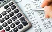 istockphoto_3584033-balancing-the-accounts